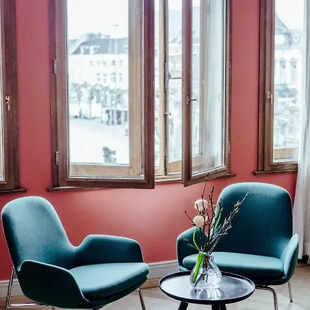 Maison Hustinx Op Het Vrijthof Hotel 4*
