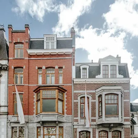 מלון Maison Hustinx Op Het Vrijthof 4*